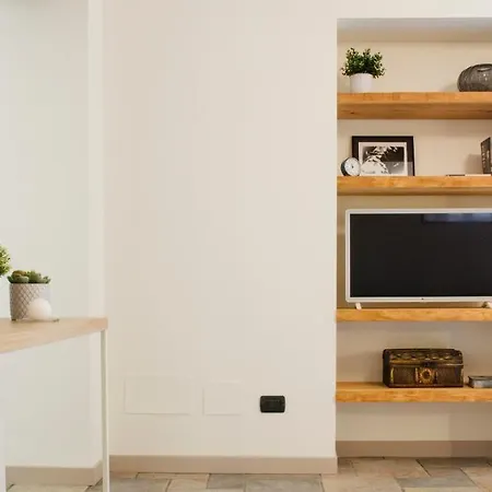 Lägenhet Charming & Modern Flat By Solutions Como