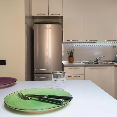 Charming & Modern Flat By Solutions Apartman *