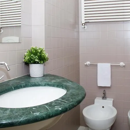Charming & Modern Flat By Holiday Solutions *