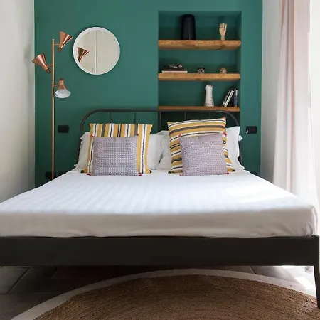 Apartman Charming & Modern Flat By Solutions