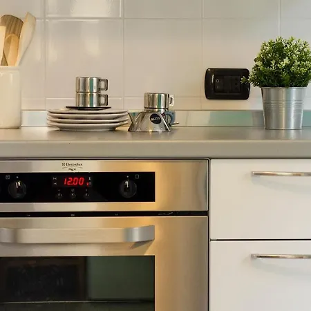 Charming & Modern Flat By Solutions * קומו